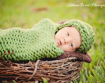 knitted cocoon and hat set