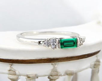 Dainty Emerald Ring, Emerald Stacking Ring, May Birthstone, Minimalist Emerald Ring, Gemstone Ring, Promise Ring, Dainty Ring Gift for Her,