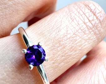 Sterling Silver Natural Amethyst Solitaire Ring, Minimalist Dainty Stackable (Size 6)