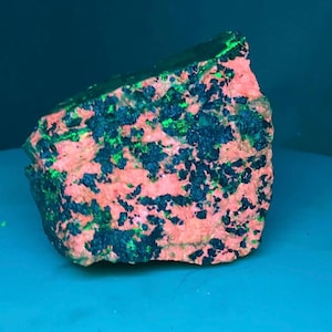 UV Fluorescent Willemite & Calcite Specimen -Shortwave UV