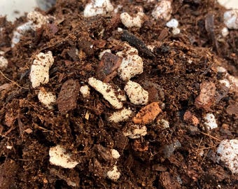 Tropical Houseplant Potting Mix- Fast draining- Moisture Retaining