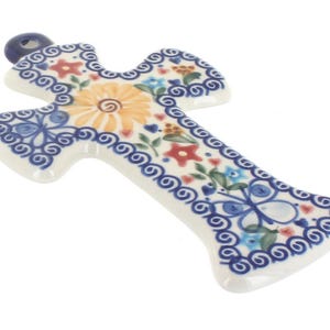 May include: A rustic wooden sign with the text "Welcome to our home" in white lettering. The sign features a distressed finish and a simple, inviting design, perfect for entryway decor.