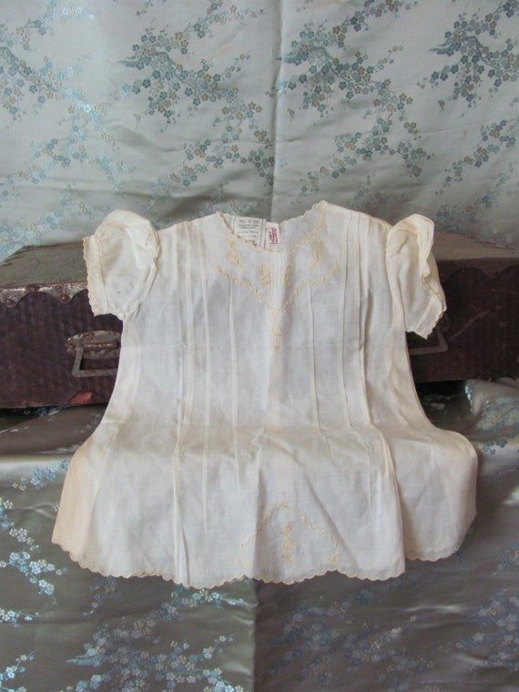 Lovely Antique Handmade White Cotton Baby Infant D