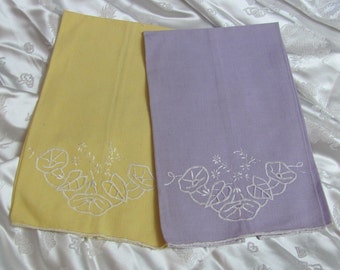 Set of 2 Vintage Cotton Yellow Purple Tea Kitchen Bath Hand Towels Matching