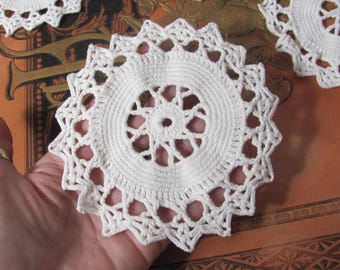 Small Round Crochet Doilies 4" 11cm White // Rescued Upcycled Recycled Linens Lace Crafts Applique Patch Doily // Your Choice Quantity