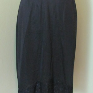 Wonder Maid Vintage Black Nylon Lace Half Slip Skirt Size XL Extra Large Ladies // New Unused NOS Lingerie