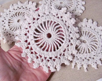 Doily Set of 4 Handmade Vintage Crocheted Doilies Medallions // 4.5" Inch 11cm // Many others in my shop!