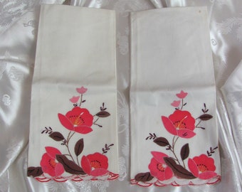 Set of 2 Vintage White Embroidered Applique Linen Tea Bath Kitchen Hand Towel 15" x 22"