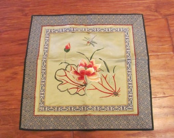 Beautiful Silk Embroidered Tapestry Wall Hanging Panel Art Floral Chinese Asian -  14" Square