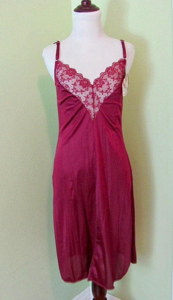 Vintage Burgundy Bestform Nylon Full Slip Nightgow