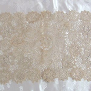Wow! Amazing Crocheted Tatted Lace Rectangle Table Runner Place Mat Dresser Scarf Doily Doilies - 10&quot; x 17&quot; // Many others to choose from