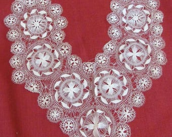 Wow!! Lovely Antique Lace Bib Collar // Fine Delicate Handmade Hairpin Lace 19th Century // many others to choose from in my shop