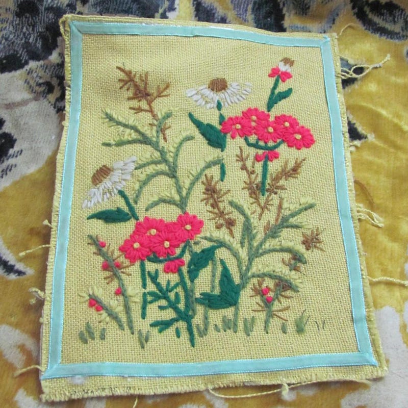 Curated visual reference: Picture Idea: Embroidered Art