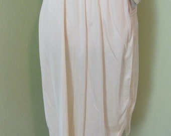 Gonna a sottoveste vintage in pizzo di nylon bianco sporco J C Penney, taglia M // Lingerie nuova, mai usata e nuova di zecca
