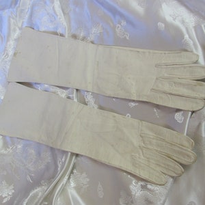 Christian Dior // Vintage White Kid Skin Leather Opera Formal Gloves 15&quot; Long - Size 6-3/4 Small // Made in France