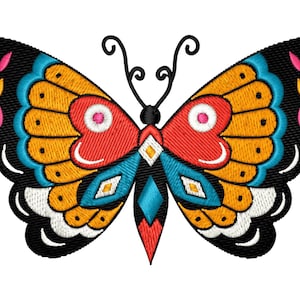 Puede incluir: Diseño de mariposa bordada con detalles en negro, naranja, rojo, azul y blanco. La mariposa tiene un patrón simétrico con alas detalladas y un cuerpo central. Adecuado para parches, ropa o manualidades.