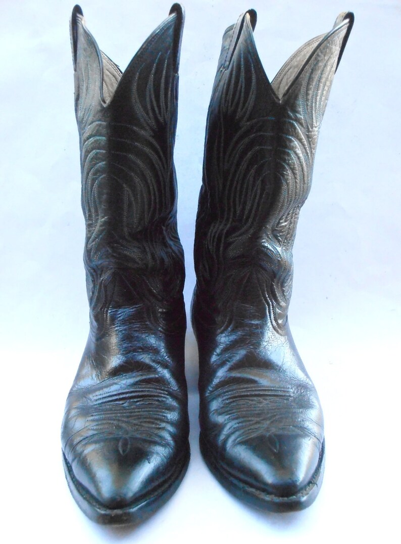 Size 10D Western Southwestern White Double Stitching Light Blue Pointed Toes Wing Flames Vintage Black Leather Mens Boots Nocona Cowboy U.S
