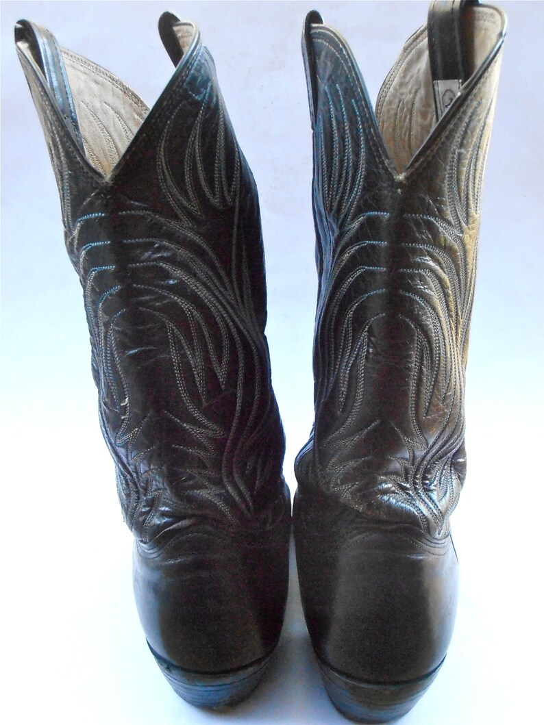 Size 10D Western Southwestern White Double Stitching Light Blue Pointed Toes Wing Flames Vintage Black Leather Mens Boots Nocona Cowboy U.S
