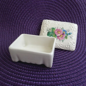 Mini Trinket Box and Pitchers, Flower Decoration, Vintage Cluttercore Knick Knack Vignette image 4