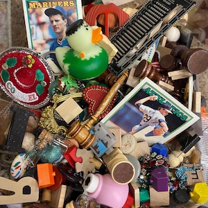 Vintage Trinket Junk Drawer Lot - Etsy