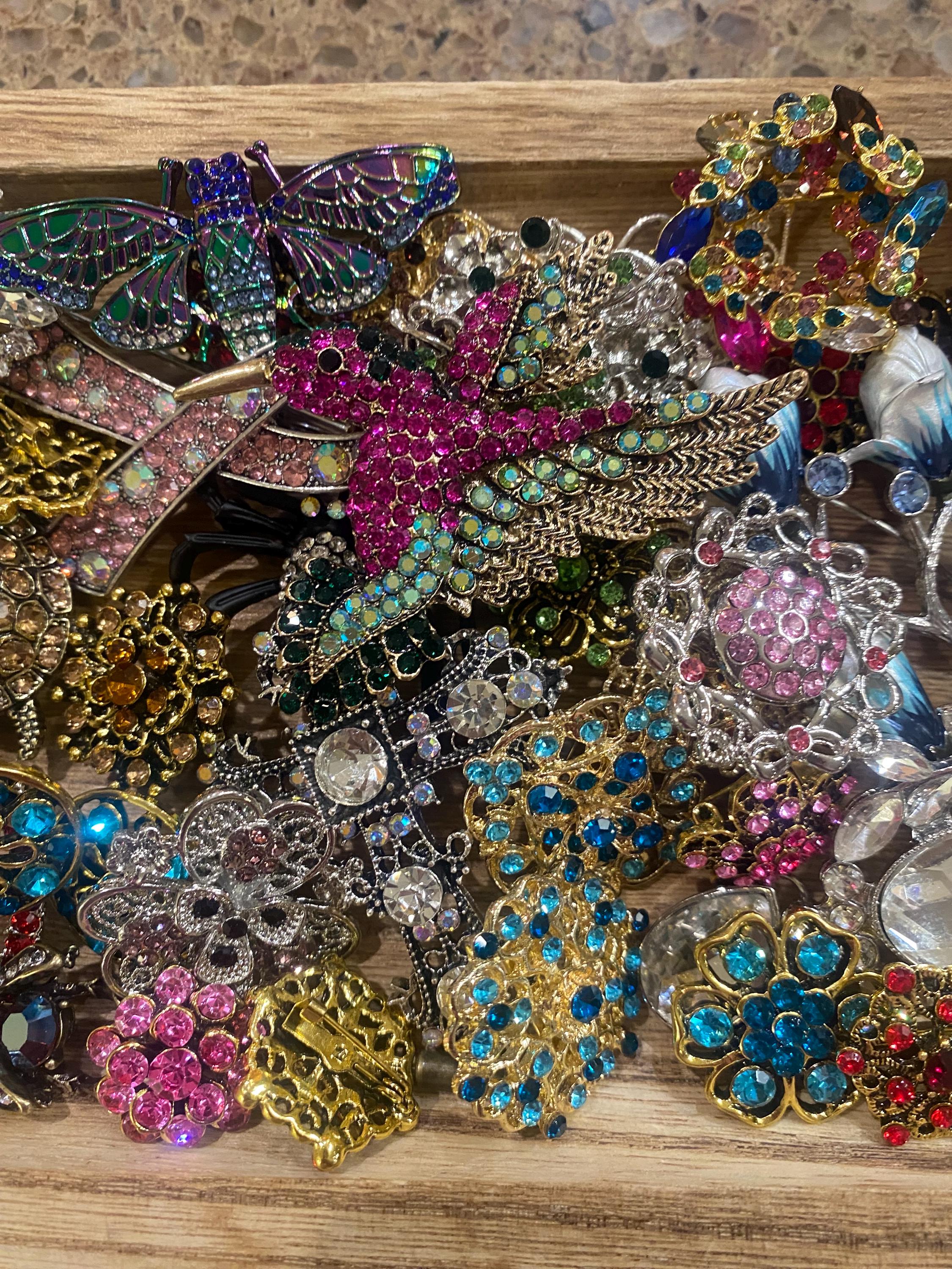 Vintage Brooch - Etsy