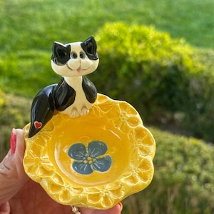 Cat trinket dish  cats, ceramic cats, handmade cats, hand sculpted cats, whimsical clay cats, clay cats by Pencepets