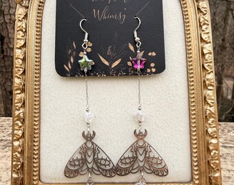 Silver Moth Örhängen – Onda Ögat, Kristallmåne, Himmelska Smycken