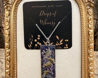Lila galax botaniskt hartshalsband | Hänge med äkta torkade blommor | Handgjort blomsterhalsband