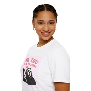 Unisex Graphic Tee with Fun Scream Design | Cute T-Shirt for Horror Fans, Perfect Gift for Halloween, Casual Wear, Movie Lovers