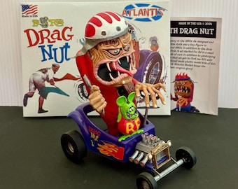 Pro-Built Atlantis"Big Daddy" Roth DRAG NUT Plastic Model Kit.
