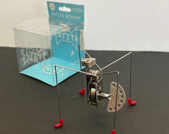 Katita Wind Up Mechanical Critter Toy by Kikkerland Design. MIP