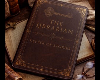 Custodia per Kindle Dark Academia / Il Bibliotecario / Copertina di libro vintage / Regalo per amanti dei libri / Custodia estetica per Kindle Paperwhite / Custode di storie