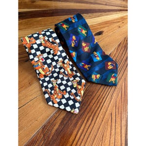 Disney Winnie the Pooh & Tigger Necktie Men&#39;s Novelty Cartoon Tie