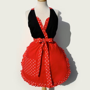 Apron  retro / Vintage Inspired Full  Apron Red and Polka Dots / Minnie mouse apron FREE SHIPPING