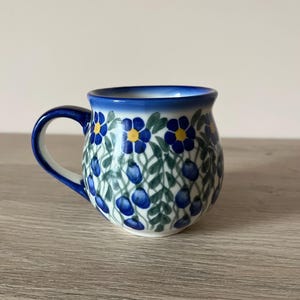 Taza de cerámica polaca de 300 ml, Bolesławiec, cerámica pintada a mano, diseño floral Unikat