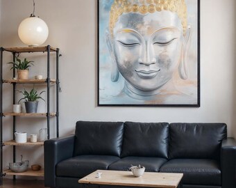 Puede incluir: Un salón con una gran pintura enmarcada de una cabeza de Buda en tonos dorados y plateados. Un sofá de cuero negro, una mesa de centro de madera y una estantería metálica con plantas están presentes. Una alfombra blanca y una lámpara colgante completan la decoración.