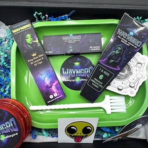 Wayngro Rolling Tray Gift Set - King Size Slim Leaves, Unbleached Cones, Stickers