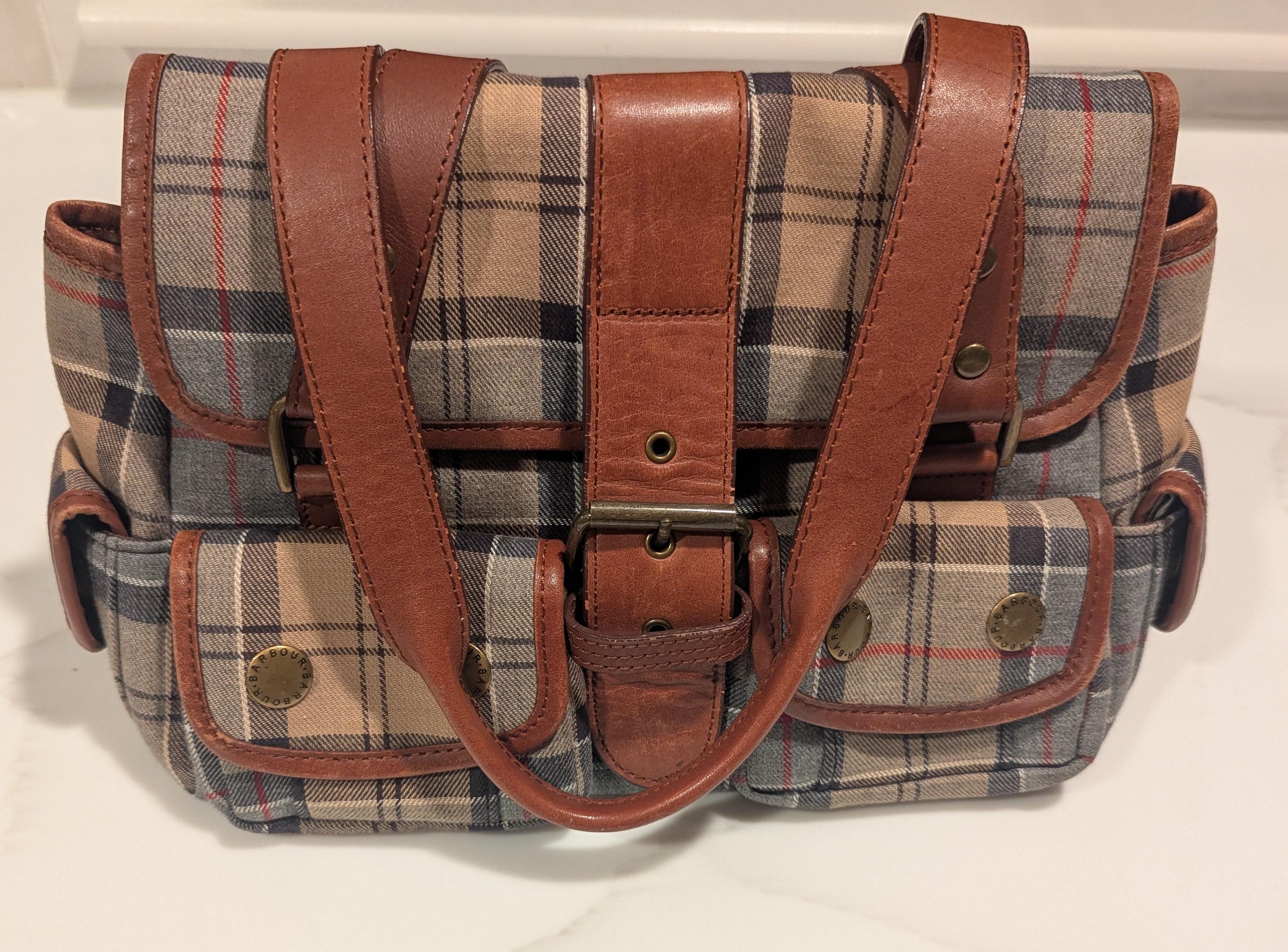 ショルダーバッグ・ポシェット Barbour SS24 Classic tartan shoulder bag (LBA0355 LBA TN11) Barbour Classic Tartan Shoulder Bag In Brown | ModeSens