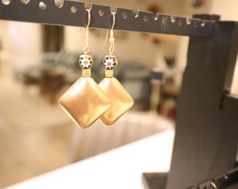 Colgantes de diamantes de latón con detalles de millefiori / Joyas llamativas