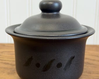 Vintage Pfaltzgraff Village Stoneware Lidded Pot Black Rustic Pottery Crock Kitchen Decor