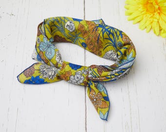 100% Cotton 21" x 21" Vintage Floral Cotton Bandana Bundle, One-Side Print, Retro Botanical Headscarf, Boho Festival Neck Wrap for Men Women