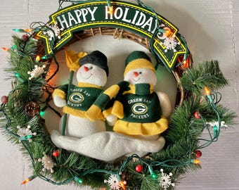 Vintage Handmade Green Bay Packers Plush Snowman Couple Christmas Wreath Lighted Green Gold Large