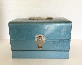Vintage 8mm Film Movie Reel Metal Carry Case With Handle Storage Carrier 12 Slot