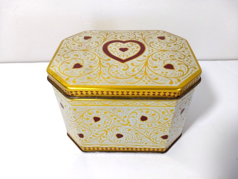 Vintage Heart Tin Hexagonal Metal Metalware Lidded Covered Gift Box Gift For Her Gold Red Love