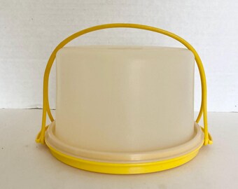 Vintage Tupperware Cake Taker Carrier Toy Childs Yellow Mini Plastic With Handle Pretend Play