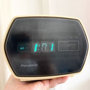 Vintage Panasonic-klokradio RC 55 AM FM