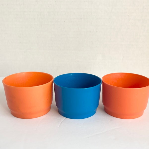 Vintage Tupperware Snack Cups Orange Blue No Lids 1229