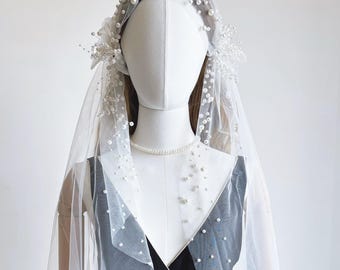 Handmade Crystal Tulle Hat Veil with Lace Floral Details, Romantic Bridal Headpiece for Wedding Ceremony or Fairy Bride Photoshoot