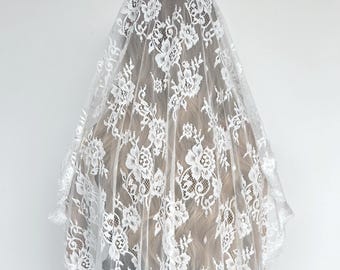 Vintage Lace Circular Short Veil for Wedding, Bridal Head Veil, Retro Juliet Style Veil, Engagement Photo Veil