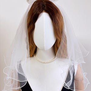 Bow Pearl Bridal Veil Comb – Double Layer Rolled Edge Tulle Veil for Wedding Ceremony, Elegant Short Bride Hair Accessory